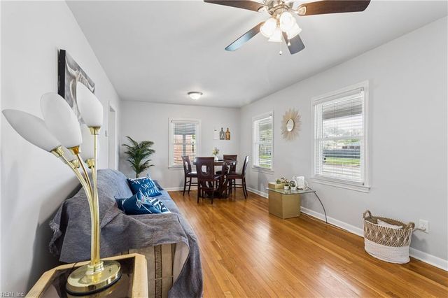21 Harwood AVE, Hampton, VA 23664