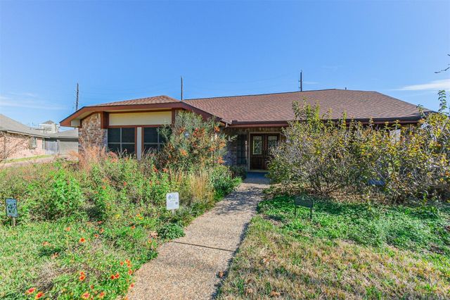 2507 Hillside Court, Sugar Land, TX 77479