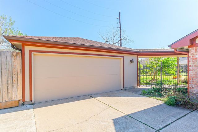 2507 Hillside Court, Sugar Land, TX 77479