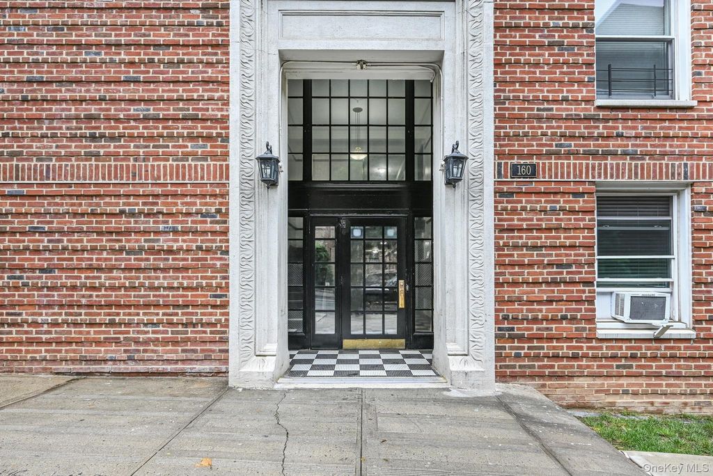 160 72nd Street 758, Brooklyn, NY 11209