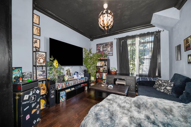 1104 W Maxwell Ave, Spokane, WA 99201