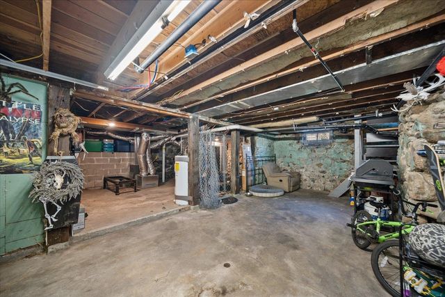 1104 W Maxwell Ave, Spokane, WA 99201