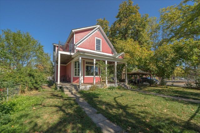 1104 W Maxwell Ave, Spokane, WA 99201