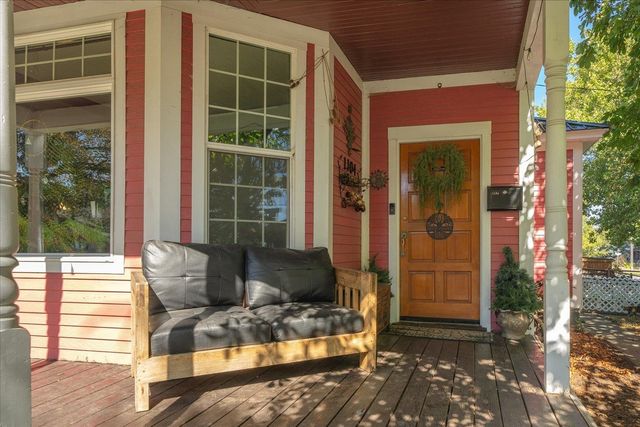 1104 W Maxwell Ave, Spokane, WA 99201