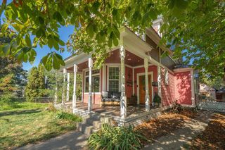 1104 W Maxwell Ave, Spokane, WA 99201