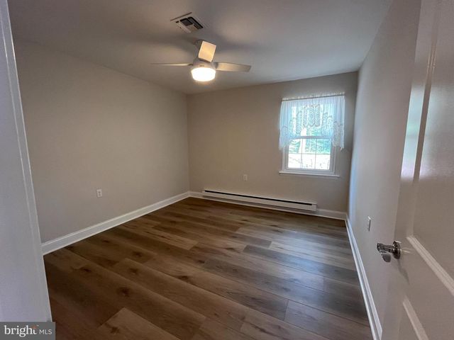 190 DORCHESTER DR, Southampton, NJ 08088