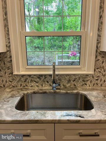 190 DORCHESTER DR, Southampton, NJ 08088