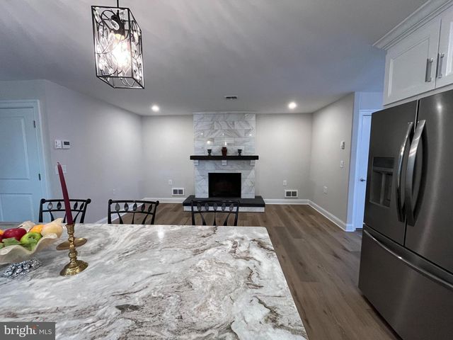 190 DORCHESTER DR, Southampton, NJ 08088