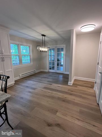 190 DORCHESTER DR, Southampton, NJ 08088