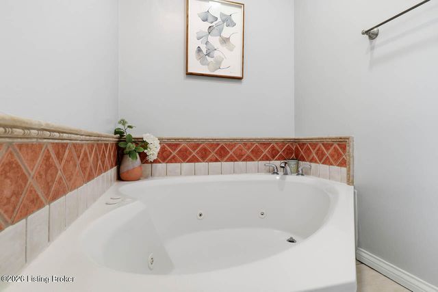 462 Millers Crossing, Shepherdsville, KY 40165