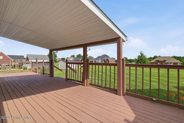 462 Millers Crossing, Shepherdsville, KY 40165