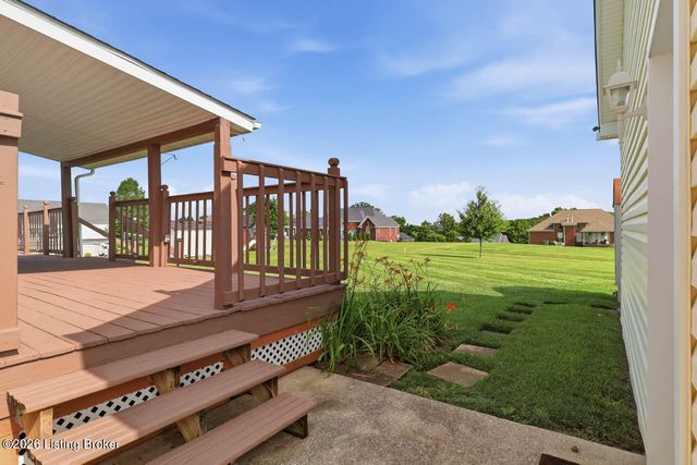 462 Millers Crossing, Shepherdsville, KY 40165