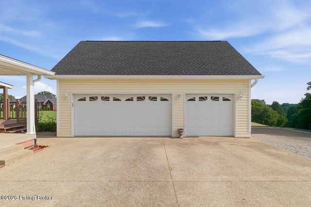 462 Millers Crossing, Shepherdsville, KY 40165