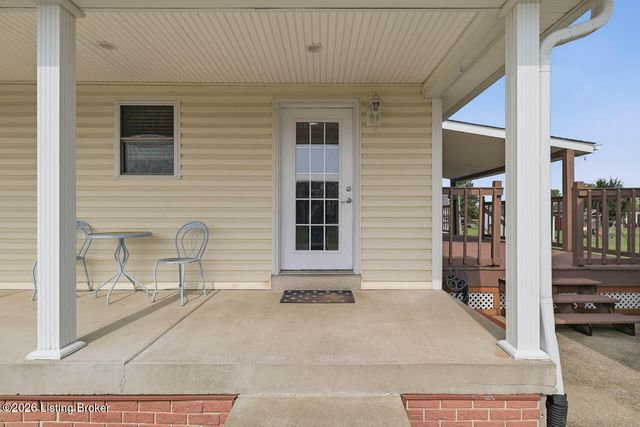 462 Millers Crossing, Shepherdsville, KY 40165