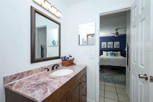 1040 DENNIS AVENUE, Orlando, FL 32807