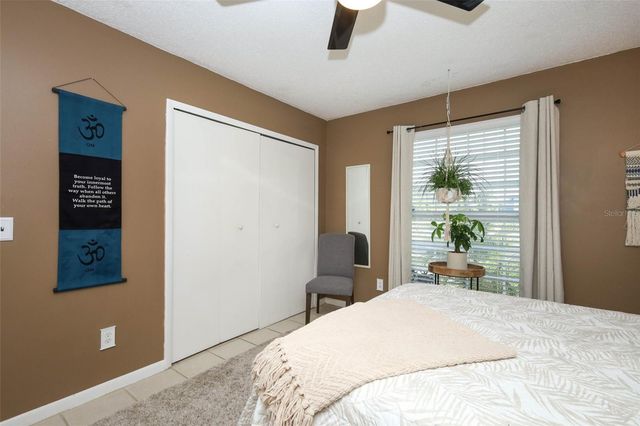 1040 DENNIS AVENUE, Orlando, FL 32807