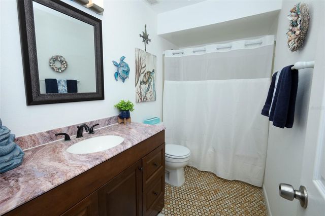 1040 DENNIS AVENUE, Orlando, FL 32807