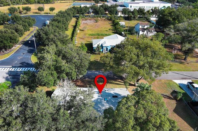 1040 DENNIS AVENUE, Orlando, FL 32807