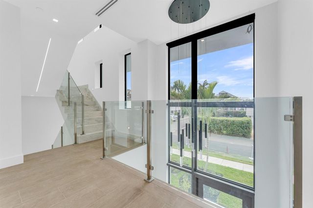 913 Denery Lane, Delray Beach, FL 33483