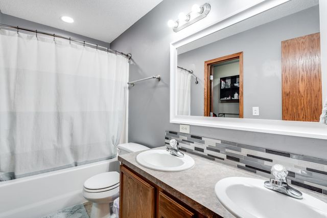 4439 S Saint Paul St, Wichita, KS 67217