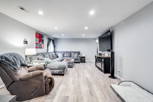 4439 S Saint Paul St, Wichita, KS 67217