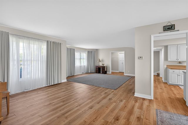 5775 Browns Lake Road, Jackson, MI 49203