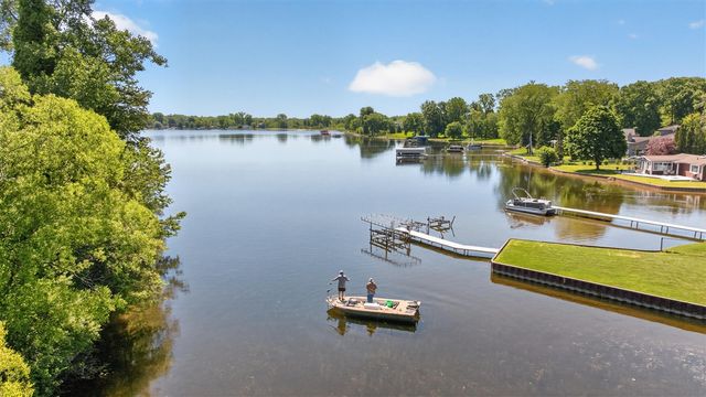 5775 Browns Lake Road, Jackson, MI 49203