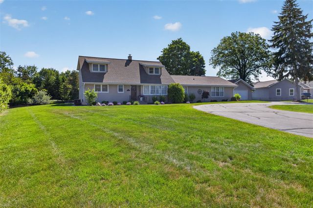 5775 Browns Lake Road, Jackson, MI 49203