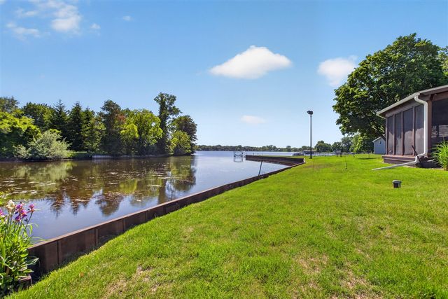 5775 Browns Lake Road, Jackson, MI 49203