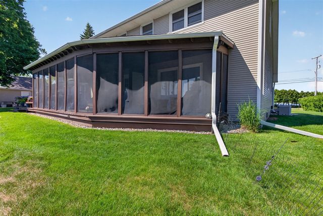 5775 Browns Lake Road, Jackson, MI 49203