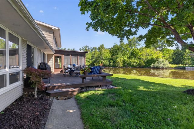 5775 Browns Lake Road, Jackson, MI 49203