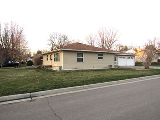 214 S 12th Street, Montevideo, MN 56265