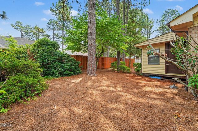 1555 Longleaf Drive E, Pinehurst, NC 28374