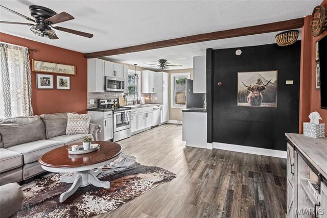 309 N 5th Street, Mascoutah, IL 62258