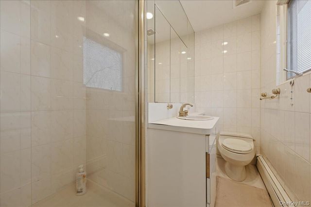 881 Buckley Place, Westbury, NY 11590