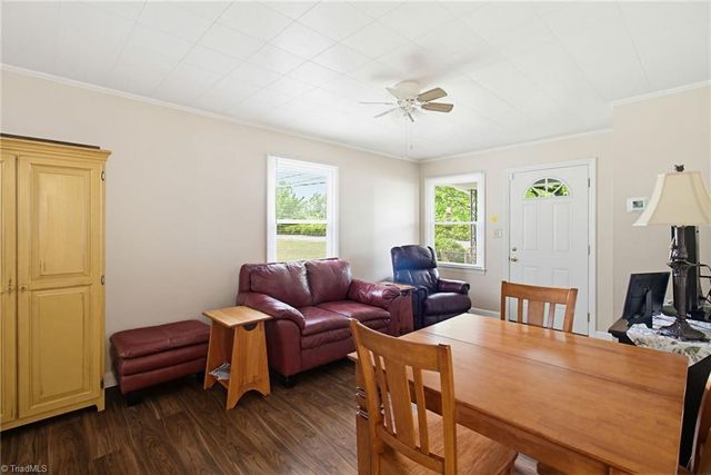 544 Edgewood Street, Kernersville, NC 27284