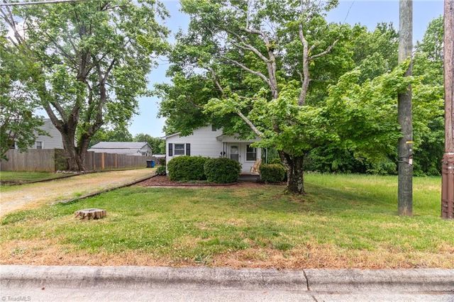 544 Edgewood Street, Kernersville, NC 27284