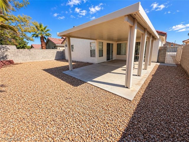 1309 Strike Jumper Court, Las Vegas, NV 89108