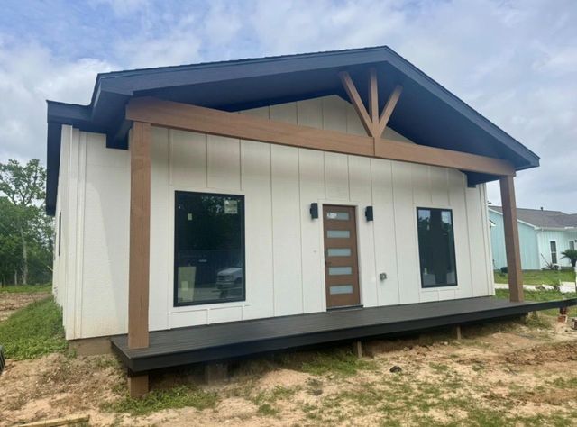510 Jenni Lane, San Leon, TX 77539