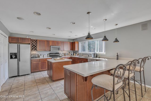 458 Kirby Mtn Rd, Hope, ID 83836