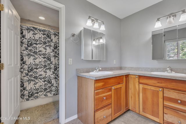 458 Kirby Mtn Rd, Hope, ID 83836