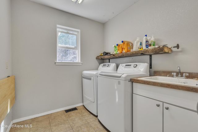 458 Kirby Mtn Rd, Hope, ID 83836