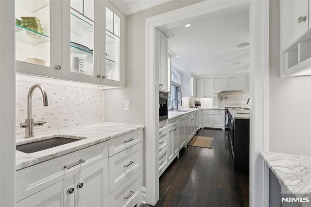 97 Heights Road, Ridgewood, NJ 07450