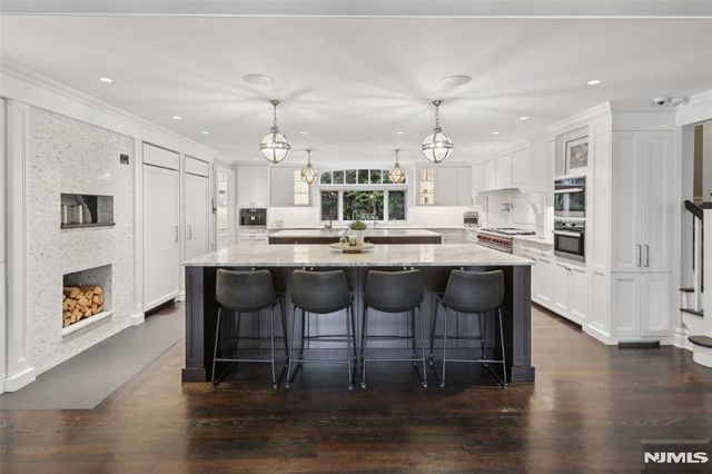 97 Heights Road, Ridgewood, NJ 07450