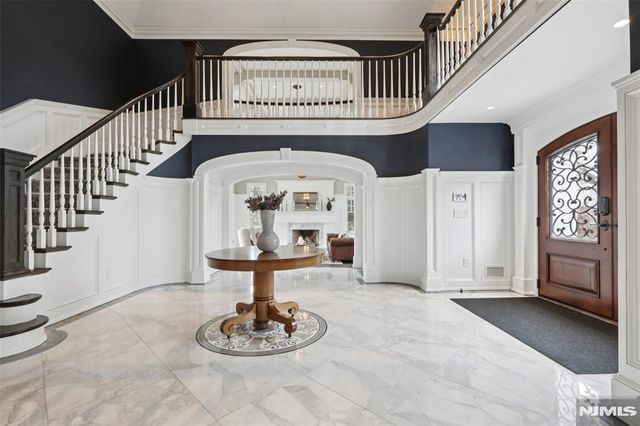 97 Heights Road, Ridgewood, NJ 07450