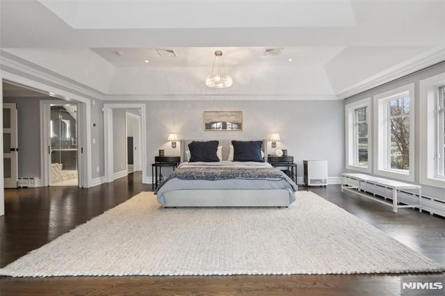 97 Heights Road, Ridgewood, NJ 07450