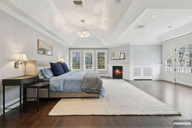 97 Heights Road, Ridgewood, NJ 07450