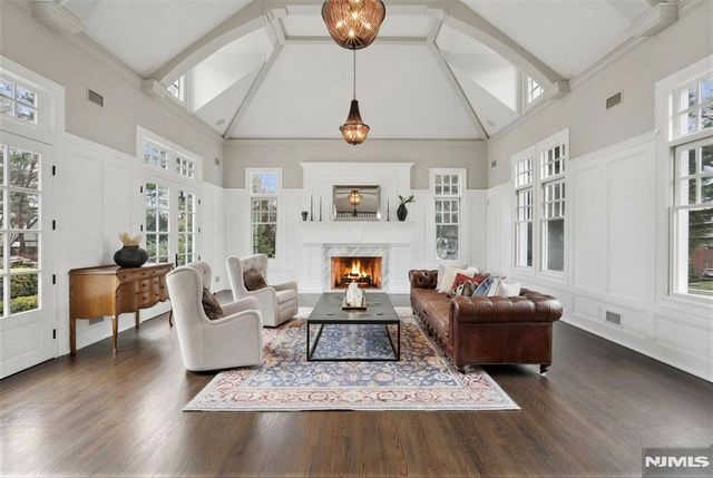 97 Heights Road, Ridgewood, NJ 07450