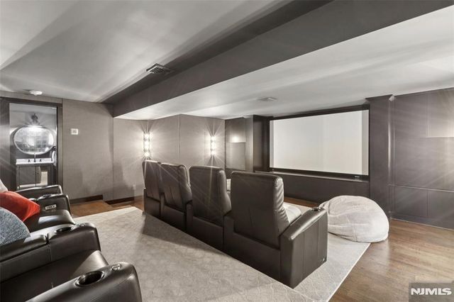 97 Heights Road, Ridgewood, NJ 07450