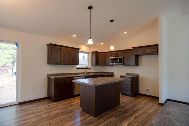 610 STILL WATERS LANE, Plover, WI 54467